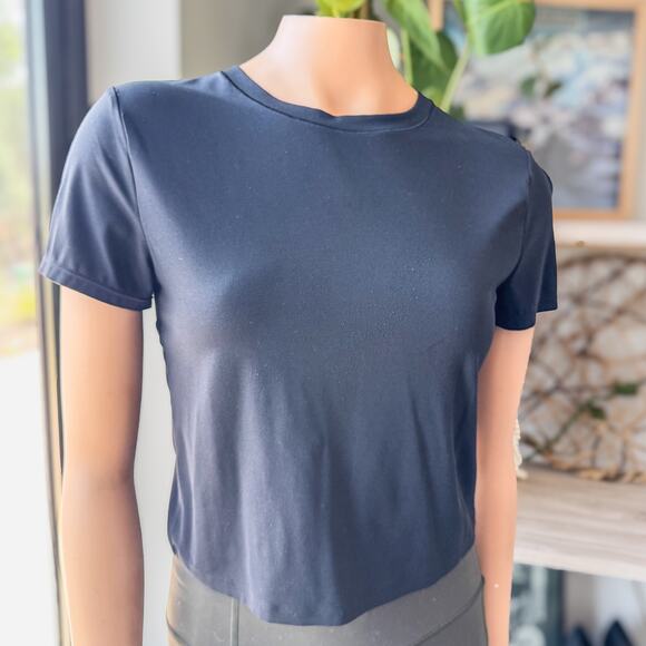 Athleta, Black Transcend Open Back Tee, Women’s Medium, Activewear - Picture 7 of 9